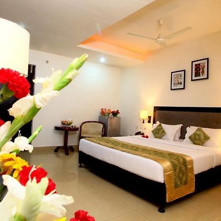 Hotel Swagath De Royal à Haïdarabad Extérieur photo